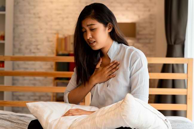 Featured Post Image - Mengatasi Sesak Nafas Secara Alami dengan Efektif