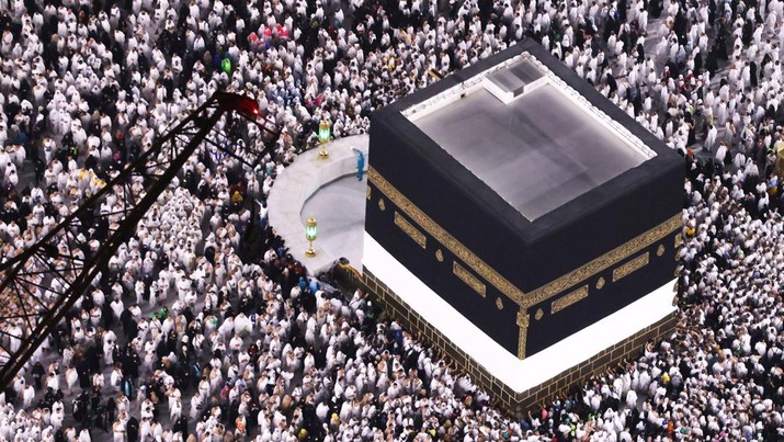 Featured Post Image - Perkiraan Biaya Haji 2025 Tetap Tinggi di Tengah Pelemahan Rupiah Terhadap Real